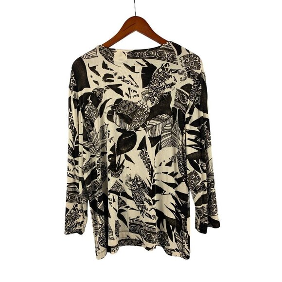 Chicos Travelers Leaf Print Top Size 3 Acetate/Spandex - Picture 2 of 4